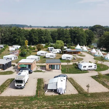 Outdoor Lounge Mit Seeblick